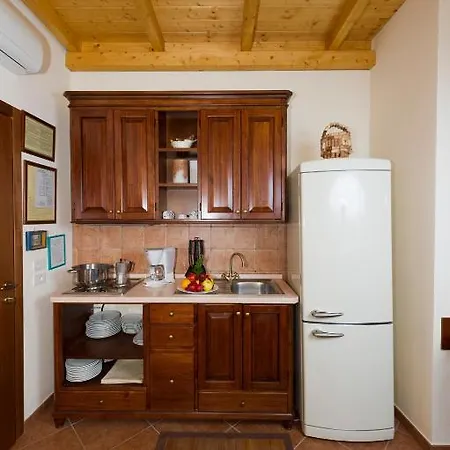 Locanda Ristorante Al Cardellino Aparthotel Bardolino Kamer foto