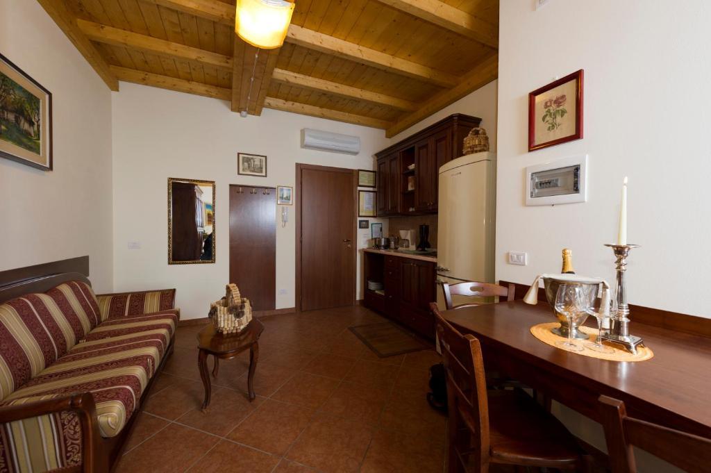 Apartahotel Locanda Ristorante Al Cardellino